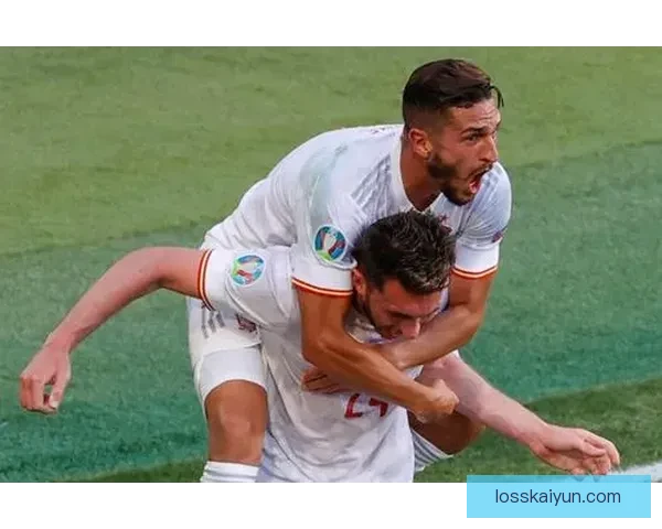 欧洲杯绝杀时刻引发球迷热议，精彩回顾经典瞬间和球队表现